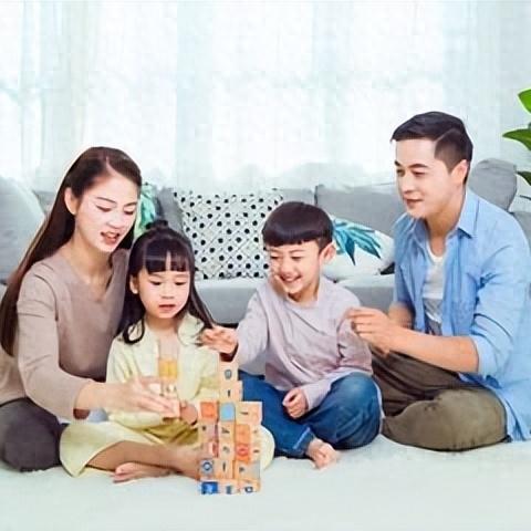 宝宝发烧手脚冰凉头很烫怎么回事（宝宝发烧手脚冰凉头很烫怎么回事怎么处理）